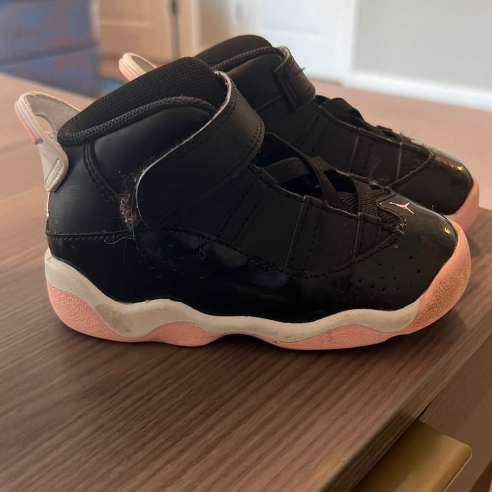 Toddler Girls Jordan shoes